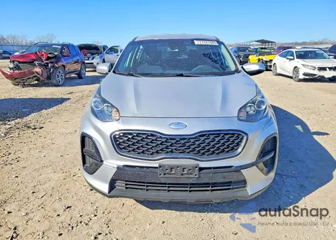 2020 Kia Sportage Lx z USA, uszkodzony, nr VIN KNDPM3AC1L7668463